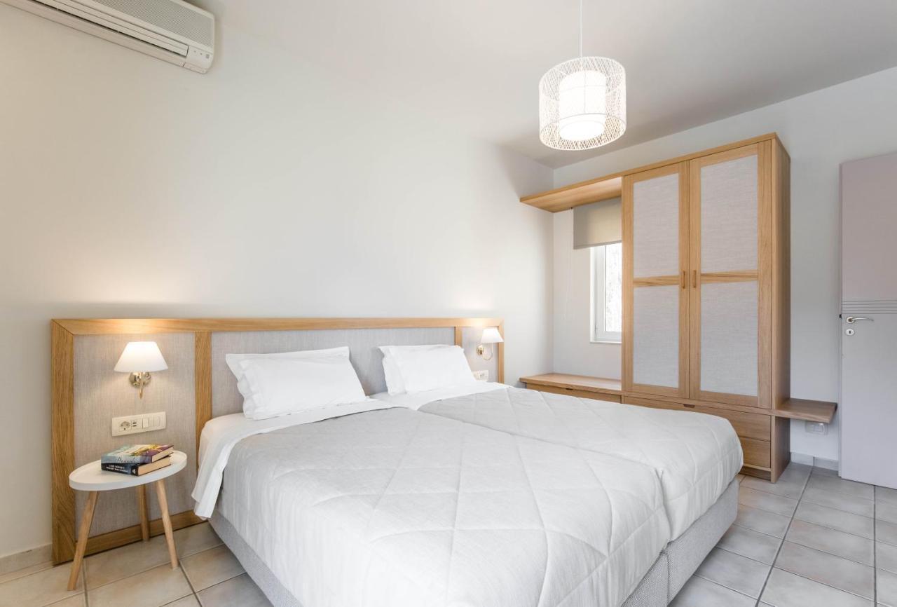 Triton Apartments Като Дарацо Екстериор снимка