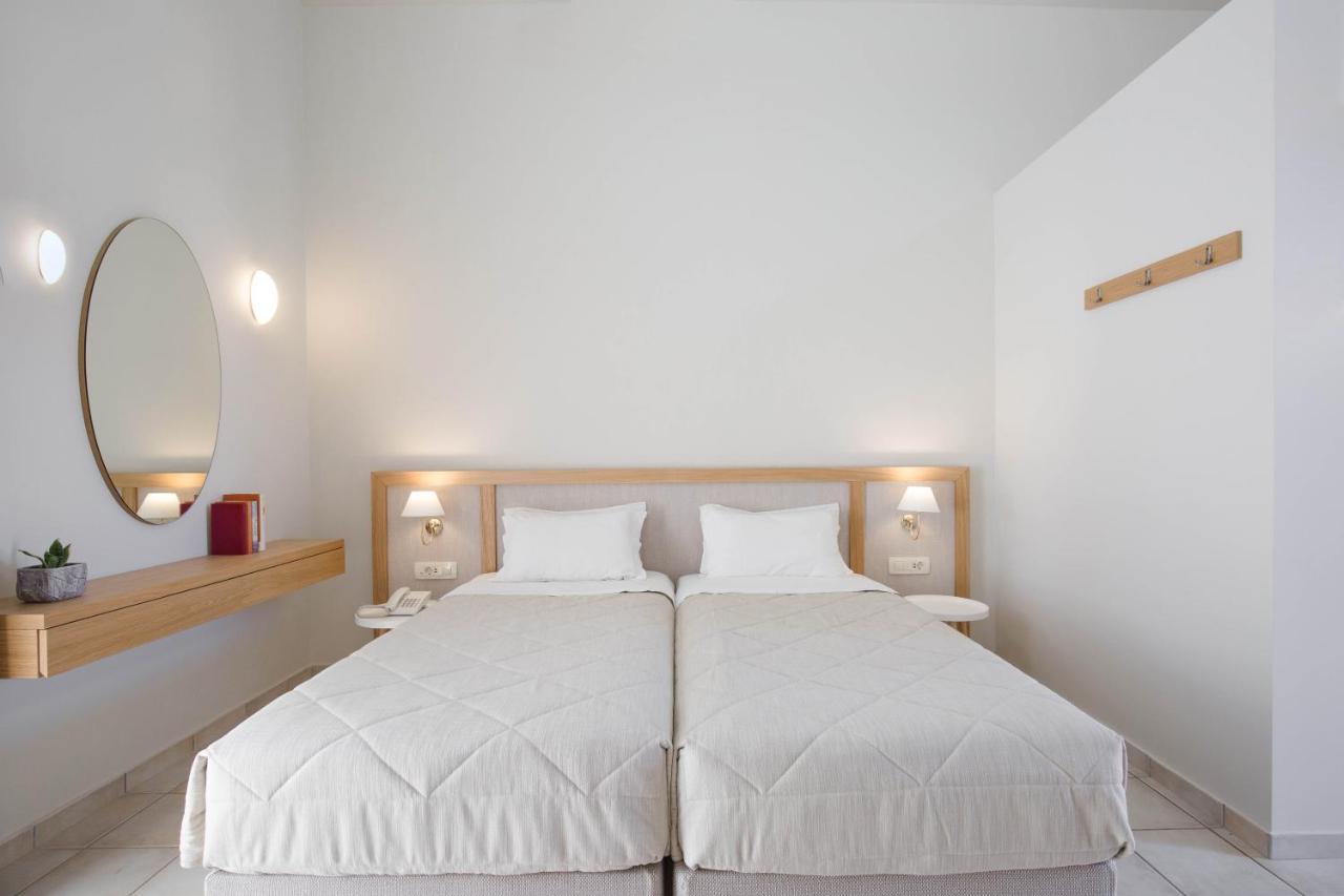Triton Apartments Като Дарацо Екстериор снимка